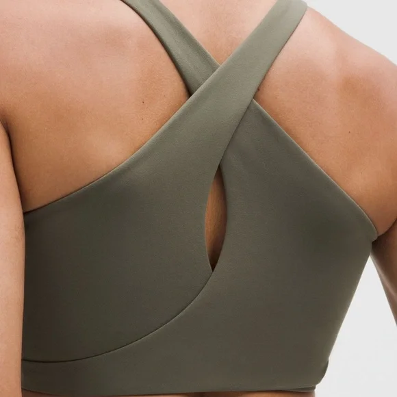 Lululemon NWT  Army Green Sports Bra - Picture 2 of 4